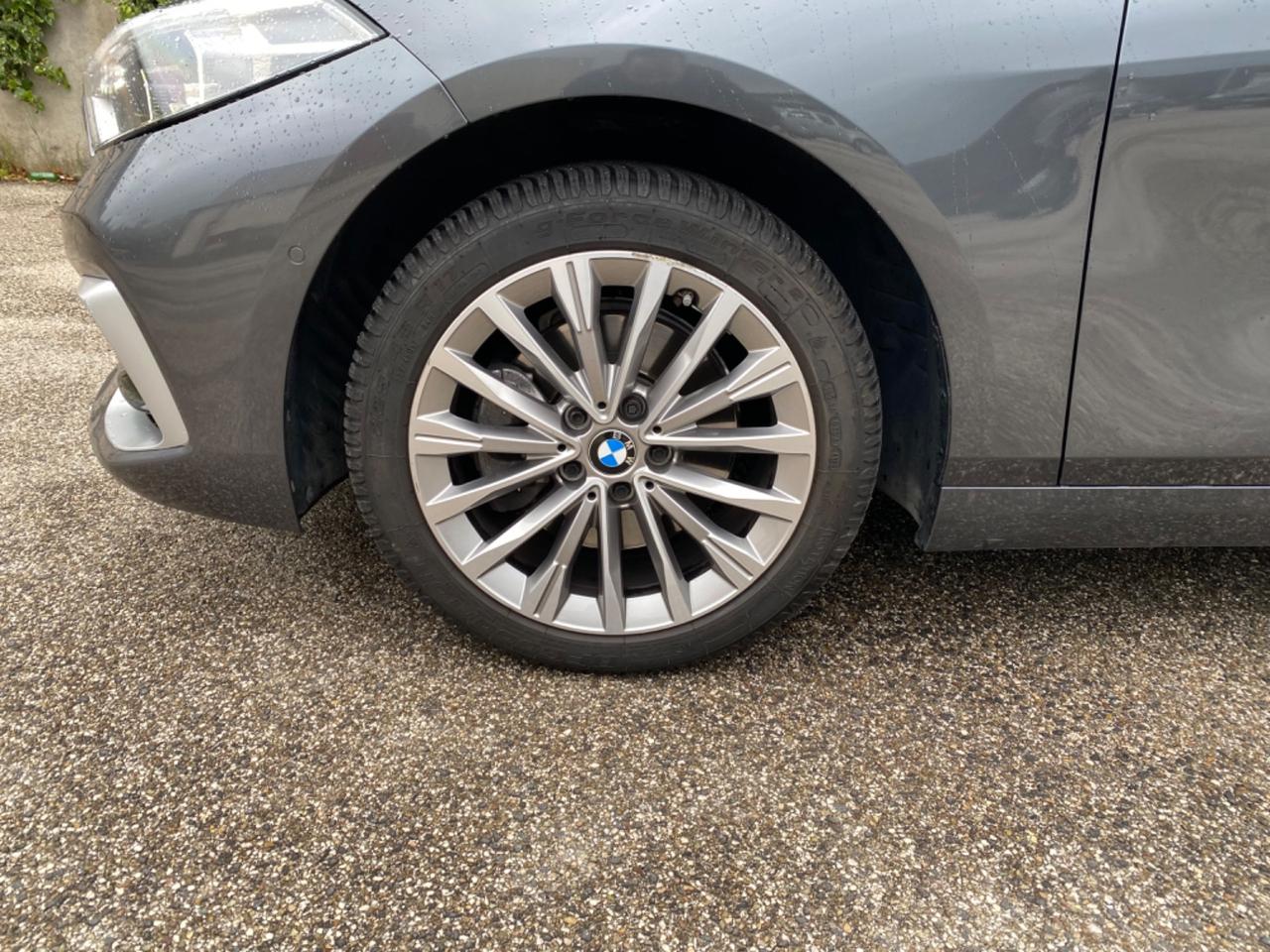 Bmw 116 116d 5p. Luxury