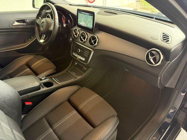 MERCEDES-BENZ GLA 200 d Automatic 4Matic Sport