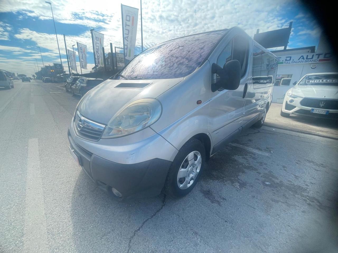 Opel Vivaro 29 2.0 CDTI PL-TN Combi 9 posti
