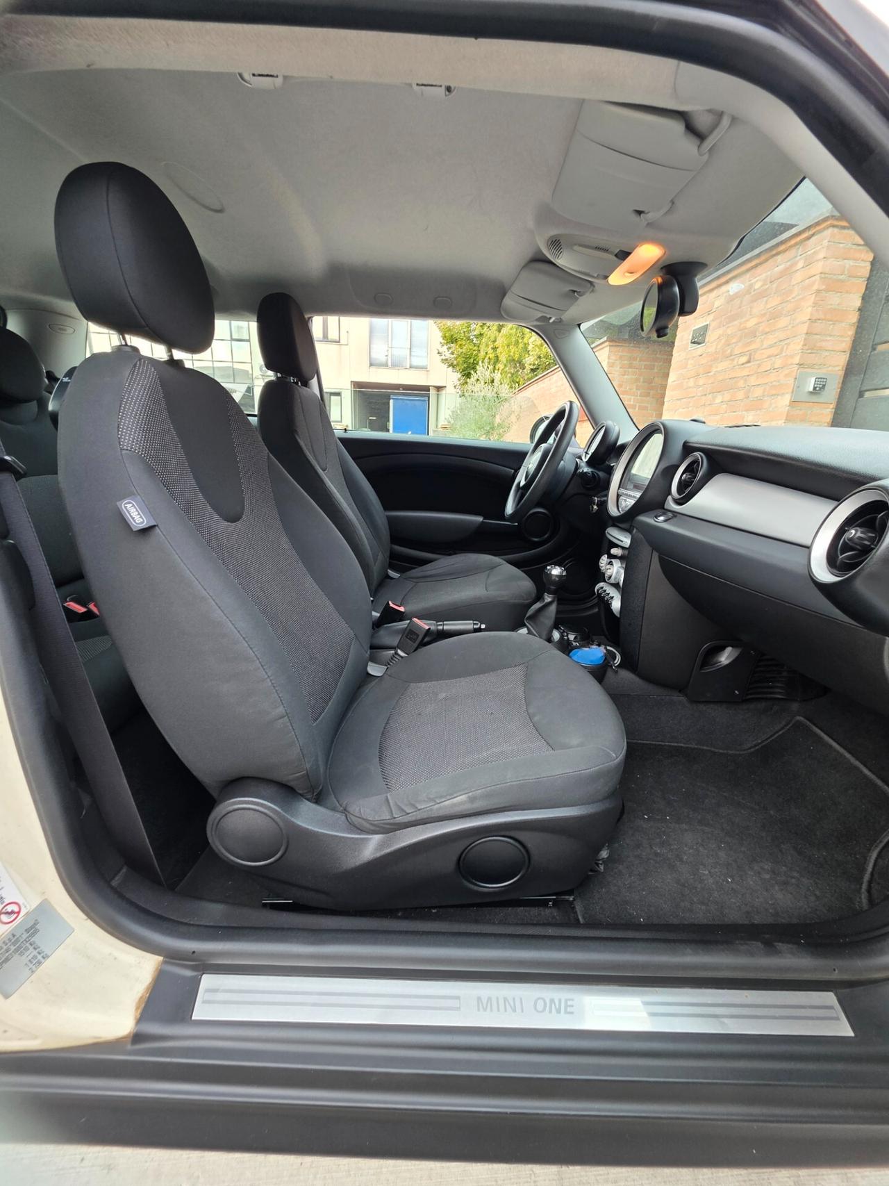 Mini 1.4 benzină Gpl One neopatentati