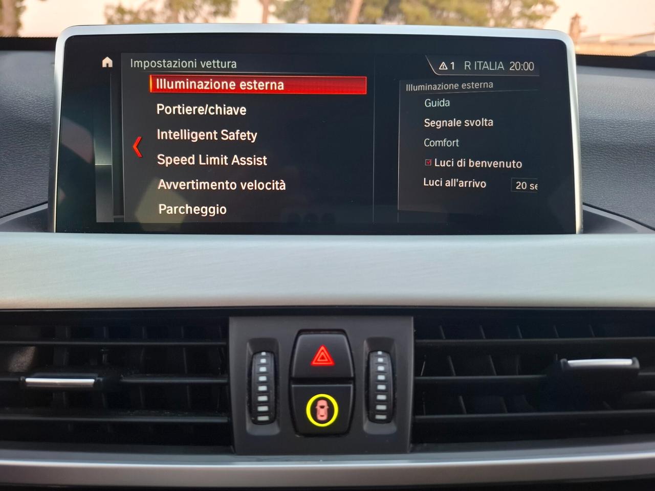 Bmw X1-20d- xLine TETTO*PELLE*LED