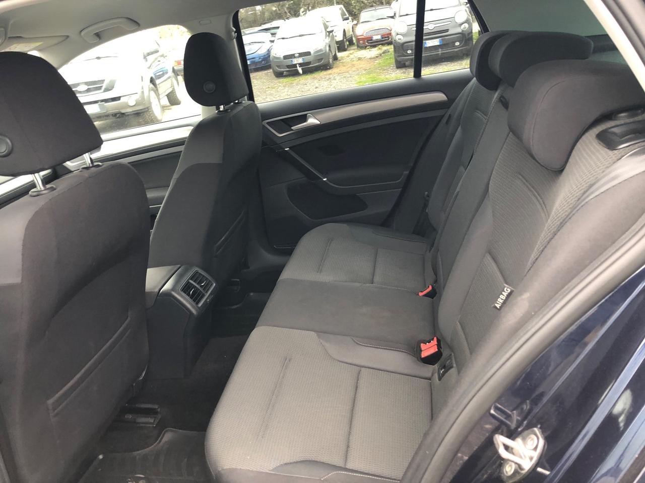 Volkswagen Golf 2.0 TDI 5p. Highline BlueMotion garanzia 12 mesi