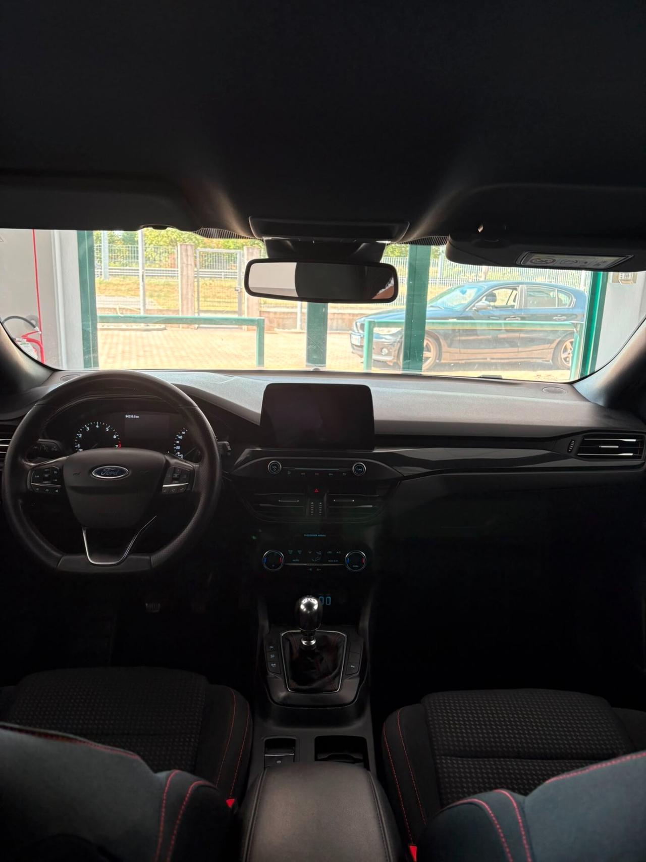 Ford Focus 1.0 EcoBoost Hybrid 125 CV 5p. ST-Line
