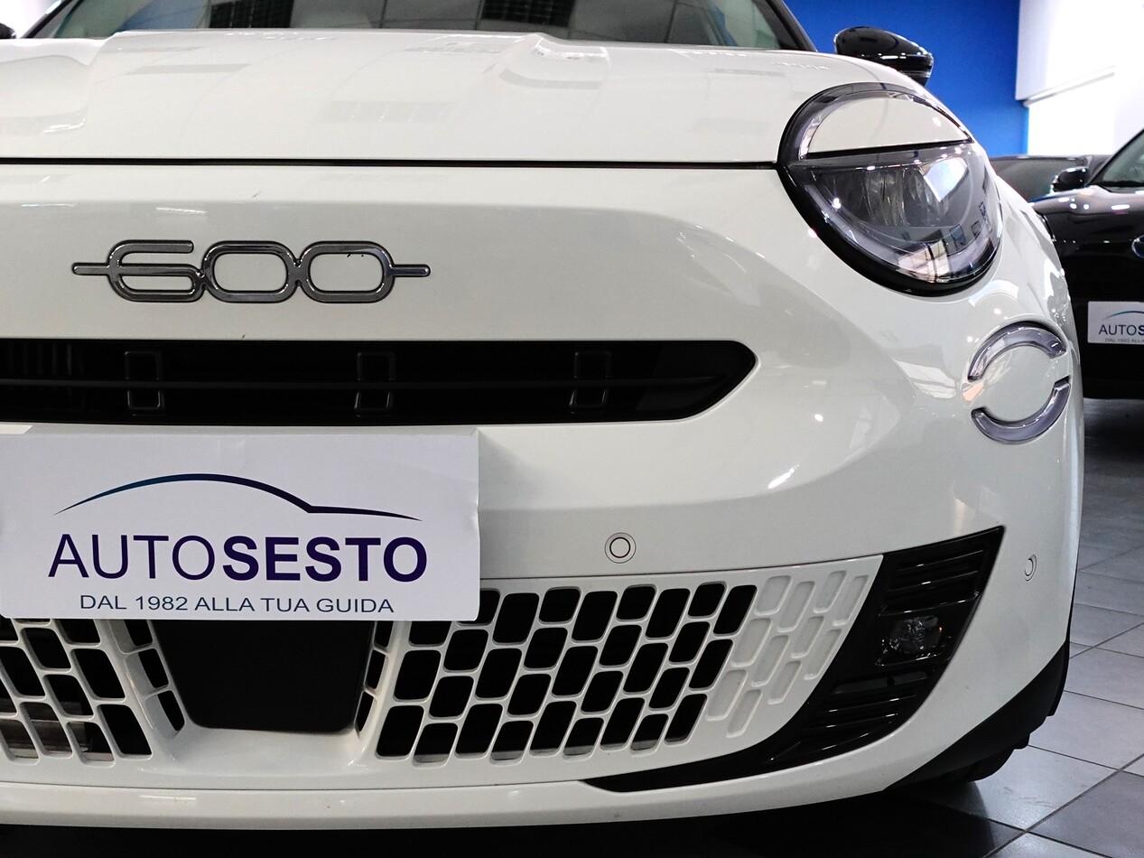 Fiat 600 1.2 HYBRID 145 CV LA PRIMA