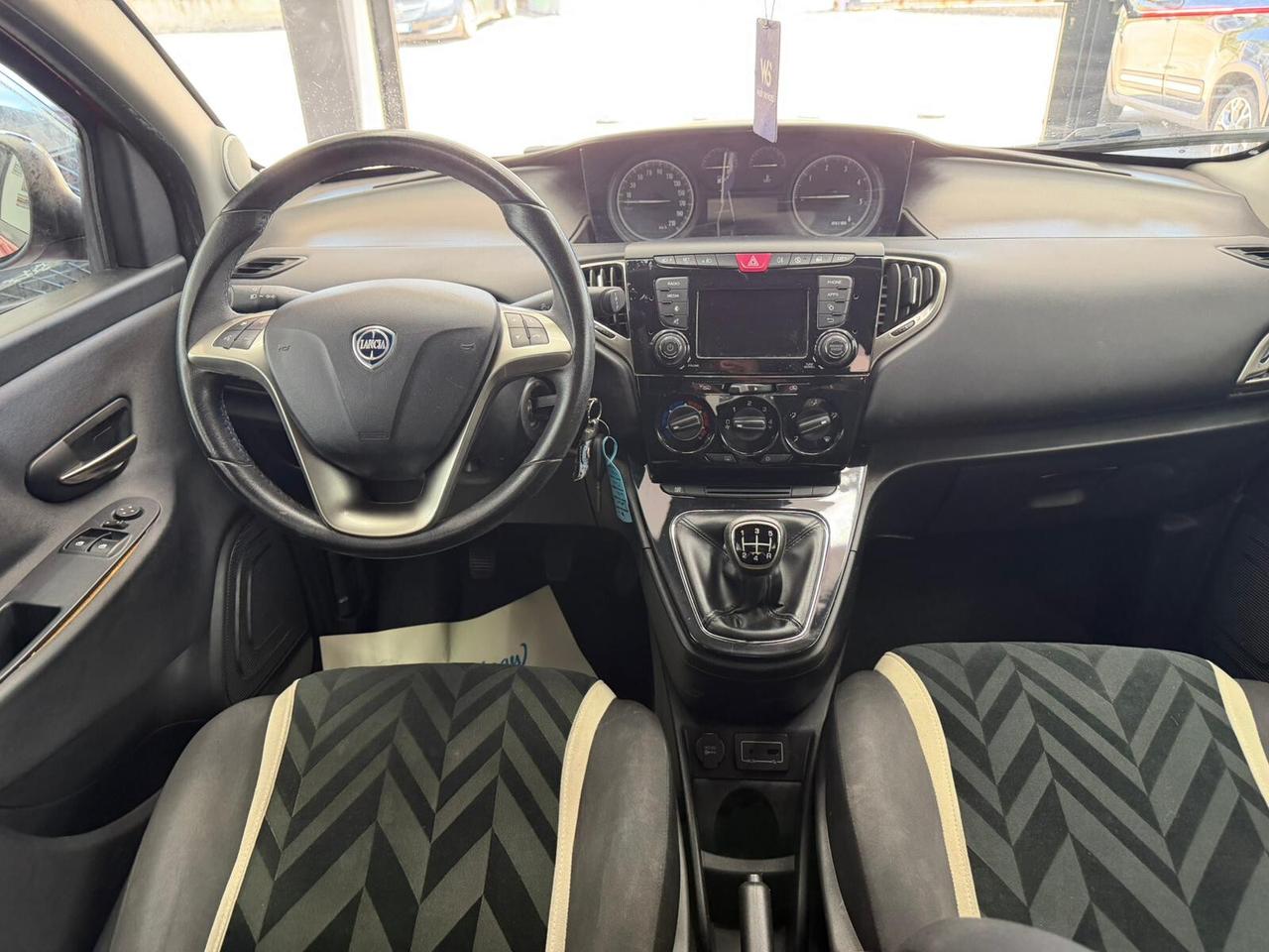Lancia Ypsilon 1.3 MJT 16V 95 CV 5 porte S&S Gold