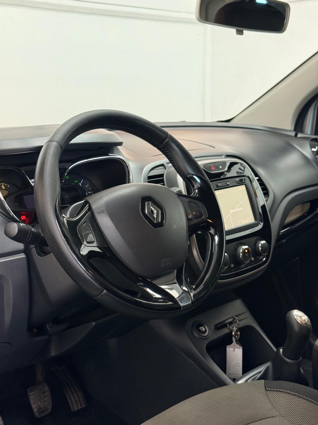 Renault Captur 1.5 dCi 8V 90 CV Energy Iconic Neopatentati 12/2015 Euro 6B