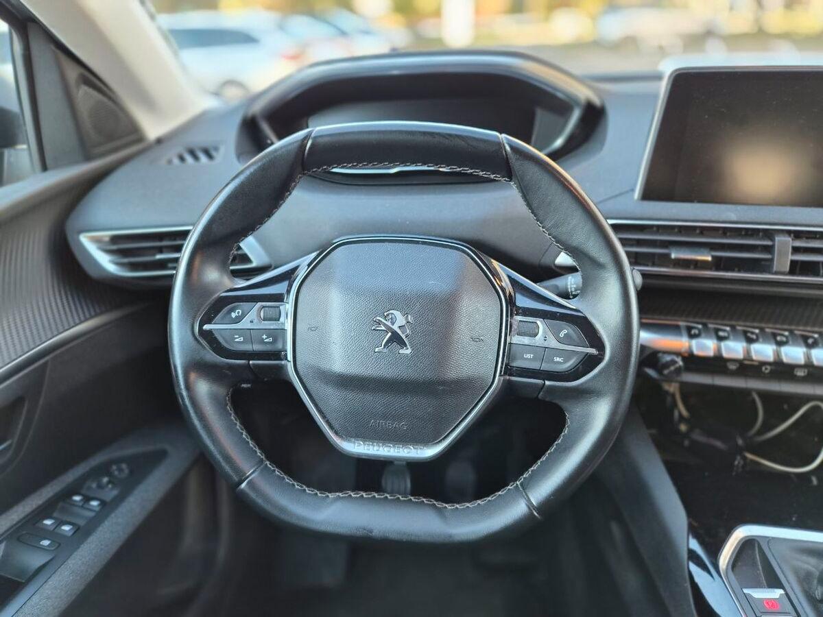 Peugeot 3008 1.5 bluehdi Business s&s 130cv