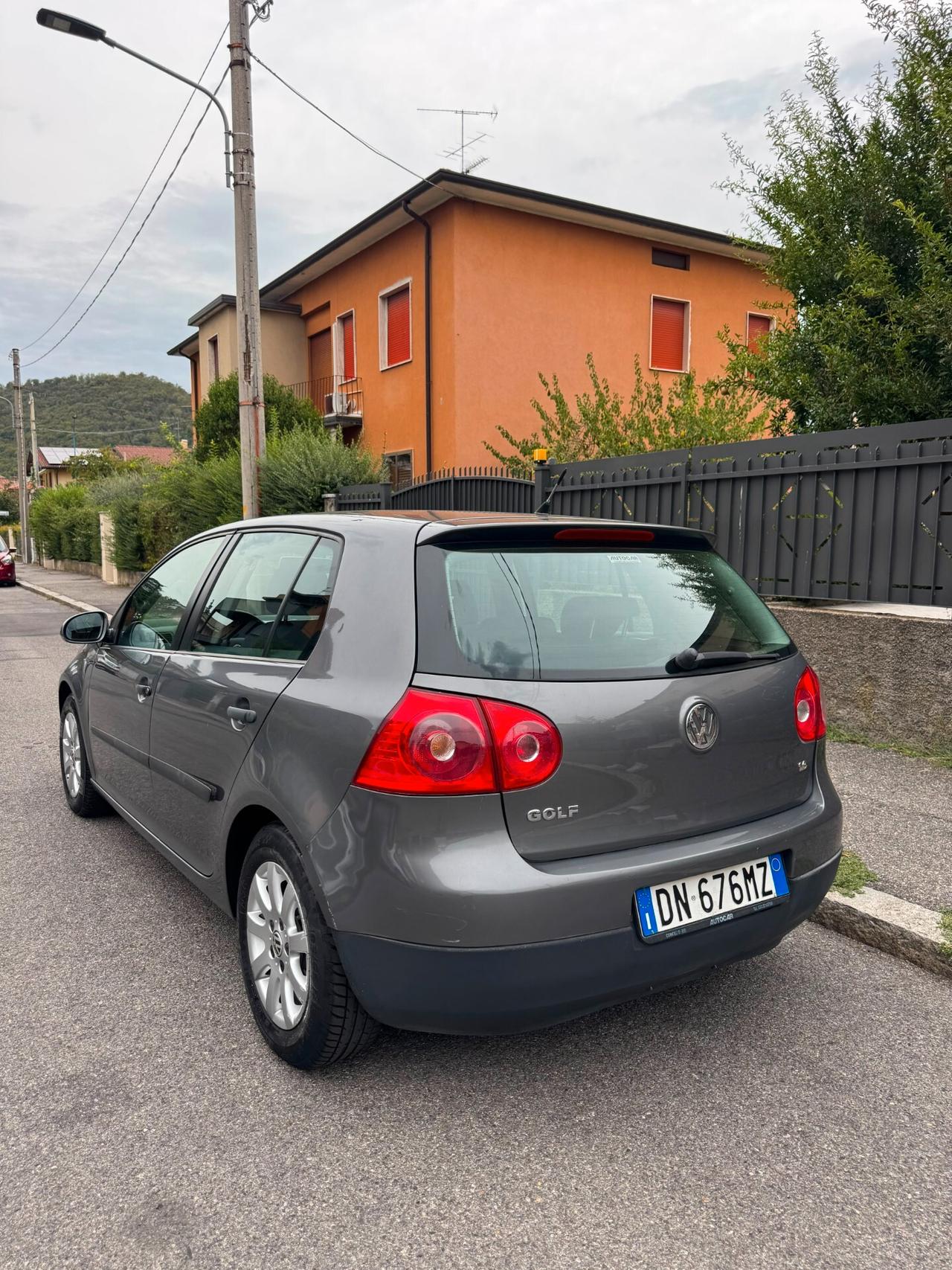 Volkswagen Golf 1.6 GPL 2008