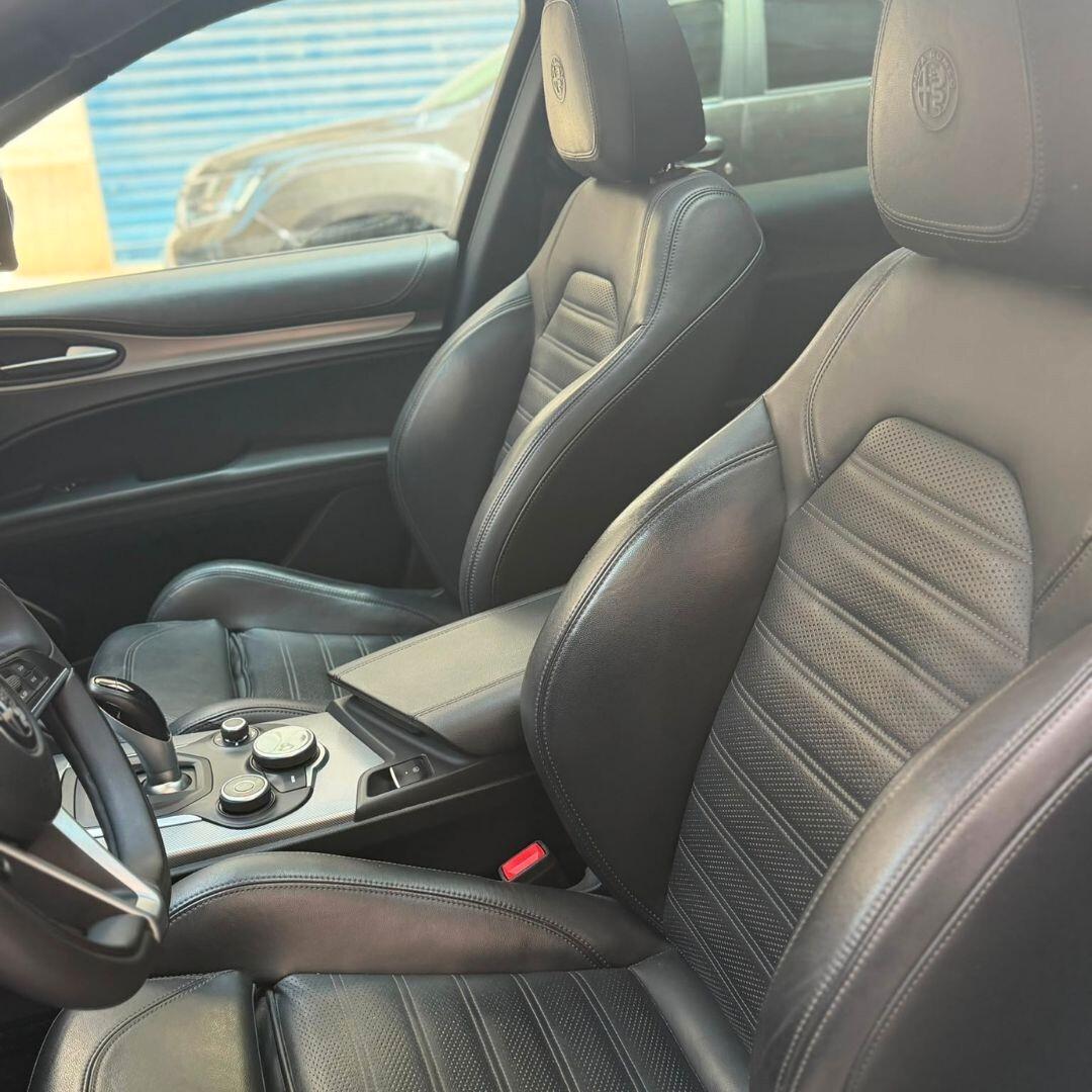 Alfa Romeo Stelvio 2.2 Turbodiesel Q4 - 210 CV