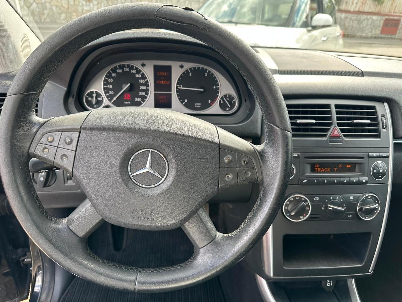 Mercedes-benz B 180 CDI Premium-06/2010