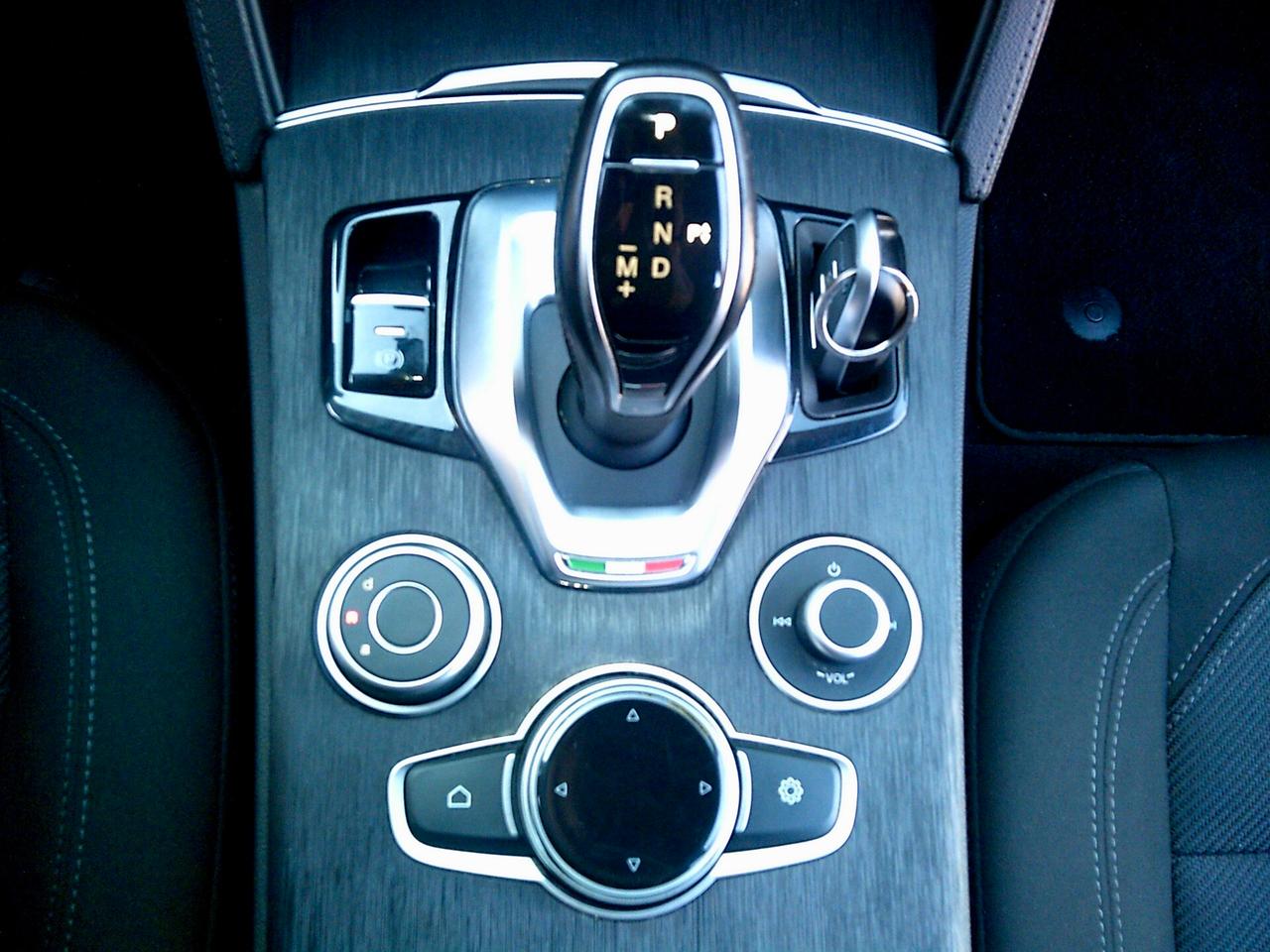 Alfa Romeo Stelvio 2.2 t Super Rwd 160cv auto*PREZZO VERO*