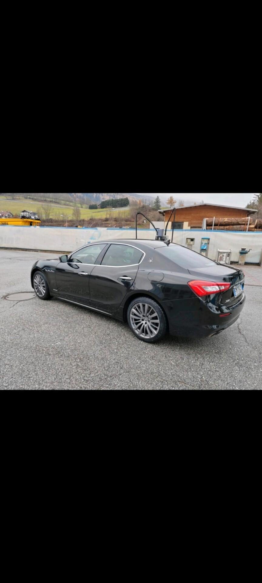 Maserati Ghibli V6 430 CV SQ4 Granlusso