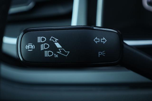 VOLKSWAGEN Taigo 1.0 TSI 115 CV R-Line