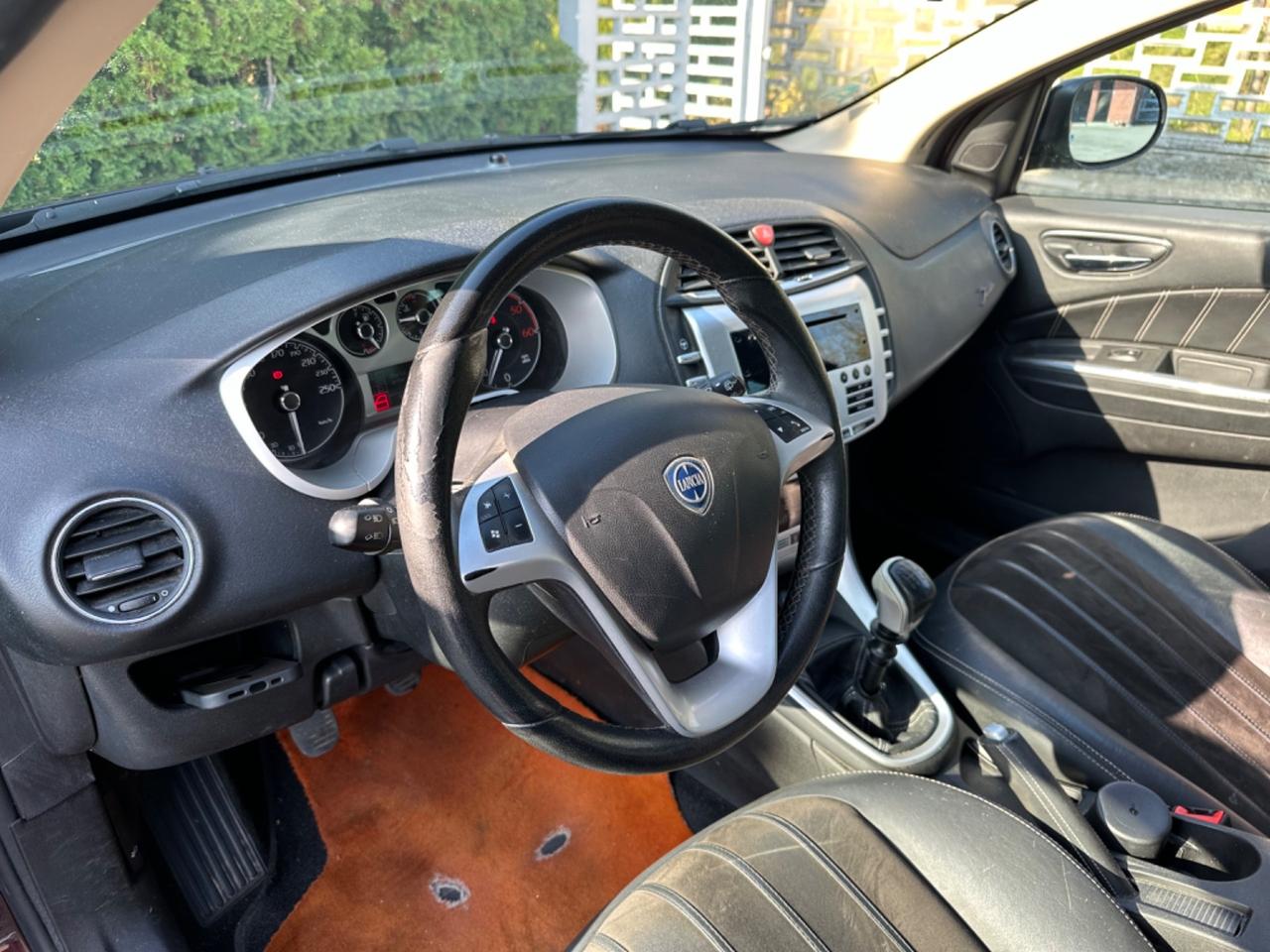 Lancia Delta 1.6 MJT DPF Platino