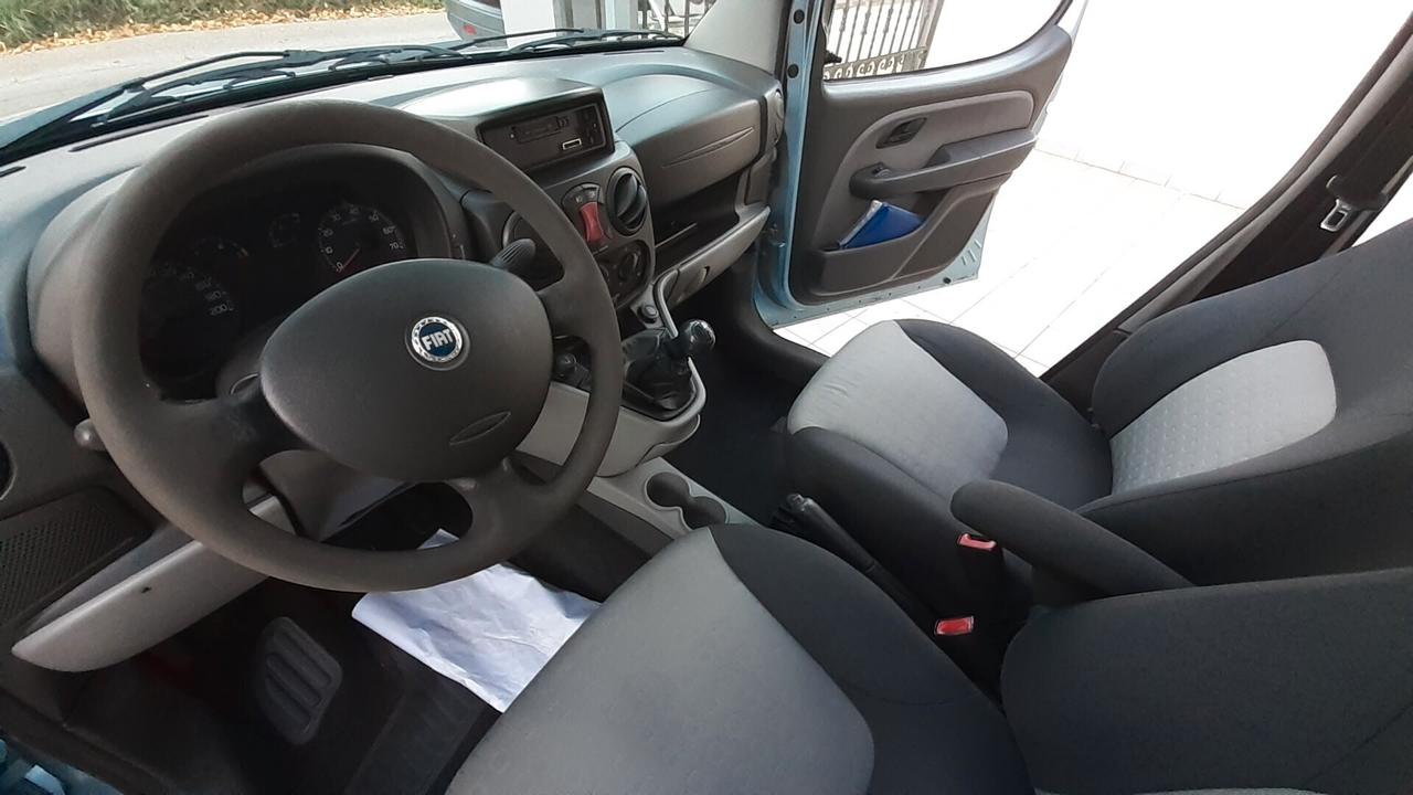 Doblò trasporto disabili pedana elettrica