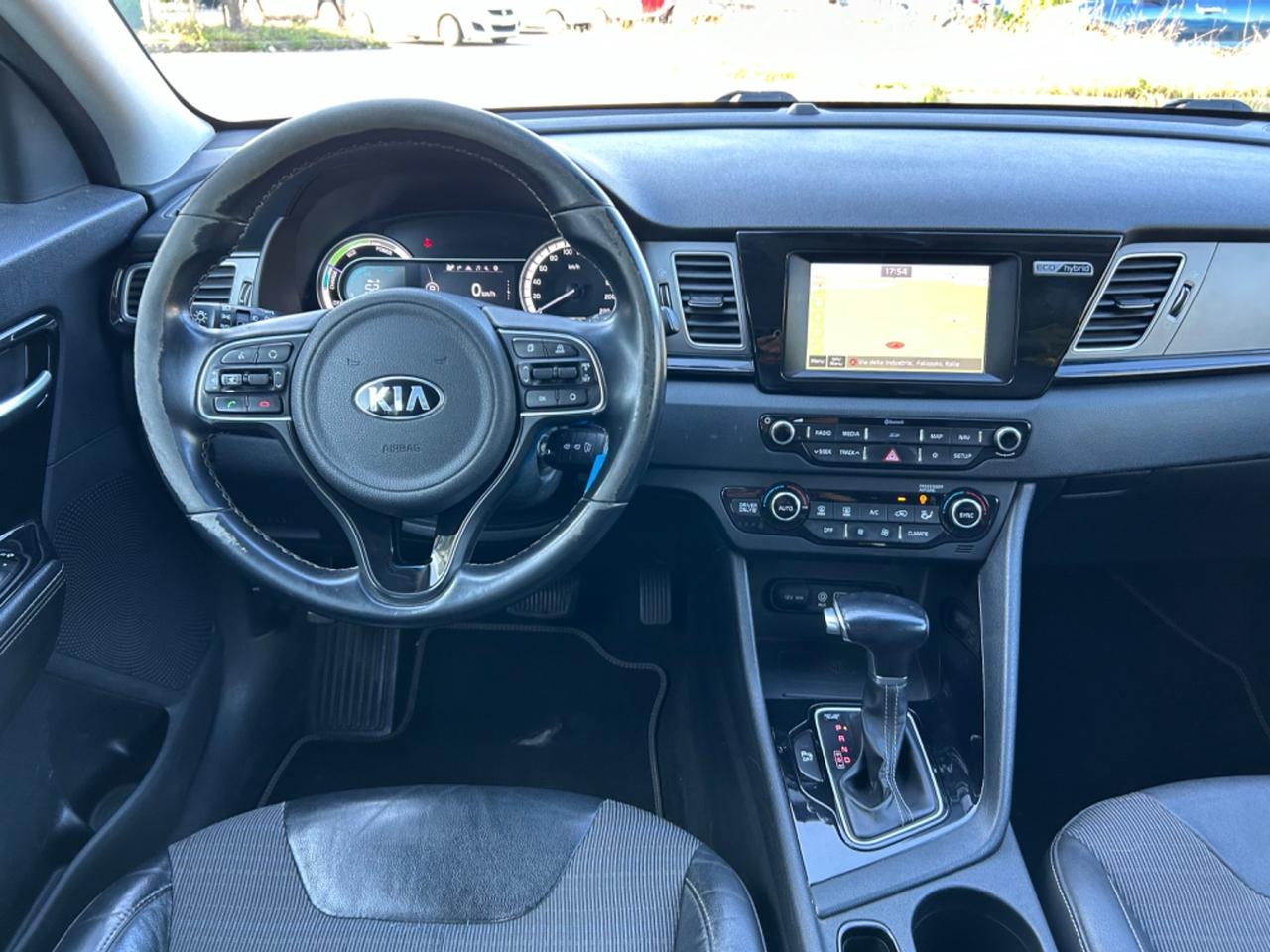 Kia Niro 1.6 GDi DCT HEV Urban