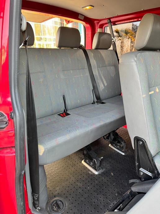 Volkswagen Transporter 2.5 TDI/130CV PC Kombi