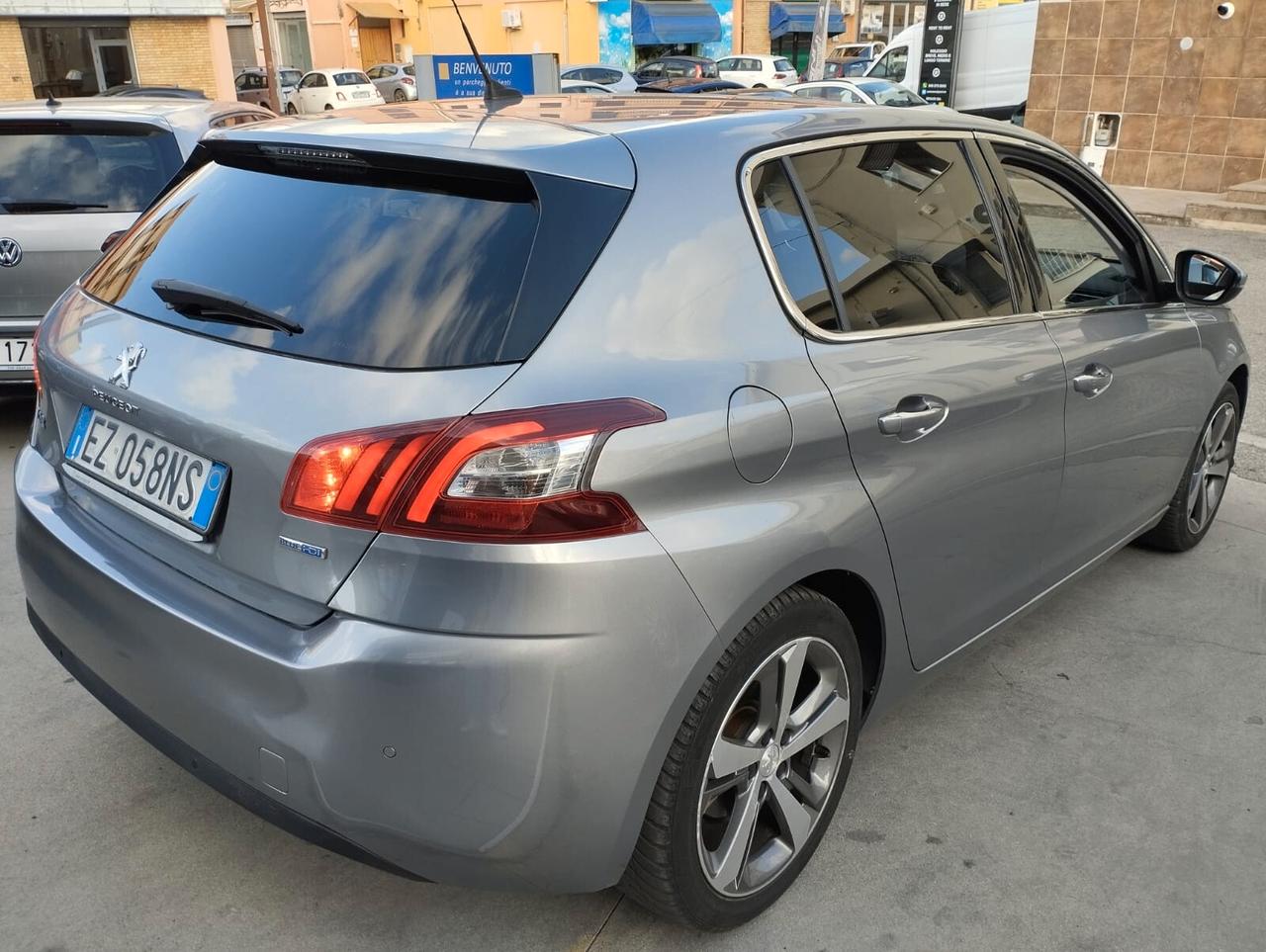 Peugeot 308 BlueHDi 120 S&S Allure