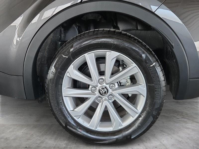 Toyota C-HR (2023-) 1.8 HV Active