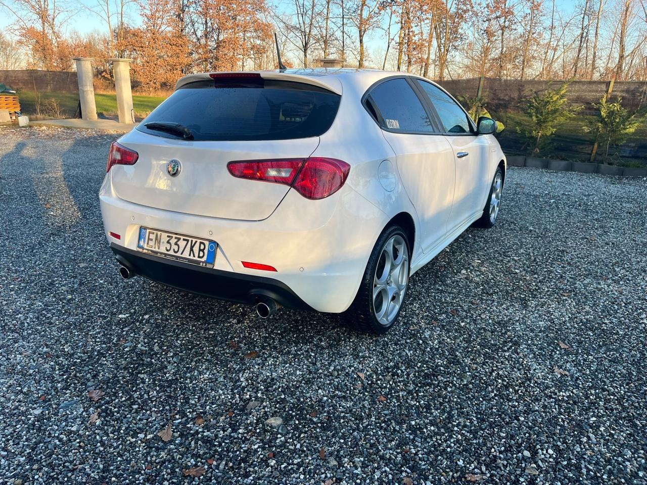 Alfa Romeo Giulietta 2.0 JTDm-2 140 CV Exclusive