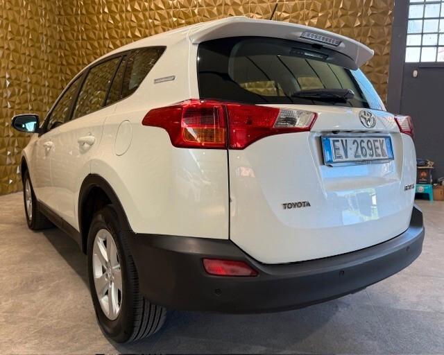 Toyota RAV 4 RAV4 2.0 D-4D 2WD Active