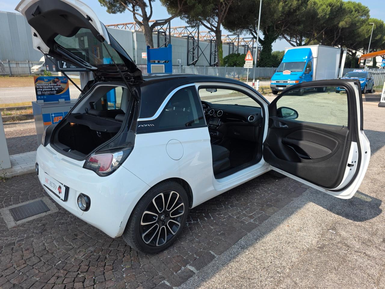 Opel Adam 1.4 87 CV con 83.000km Neopatentati ok