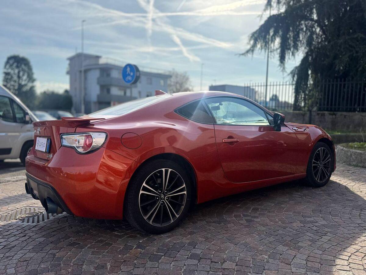 Toyota GT 86 2017 GT86 2.0 Rock&Road auto