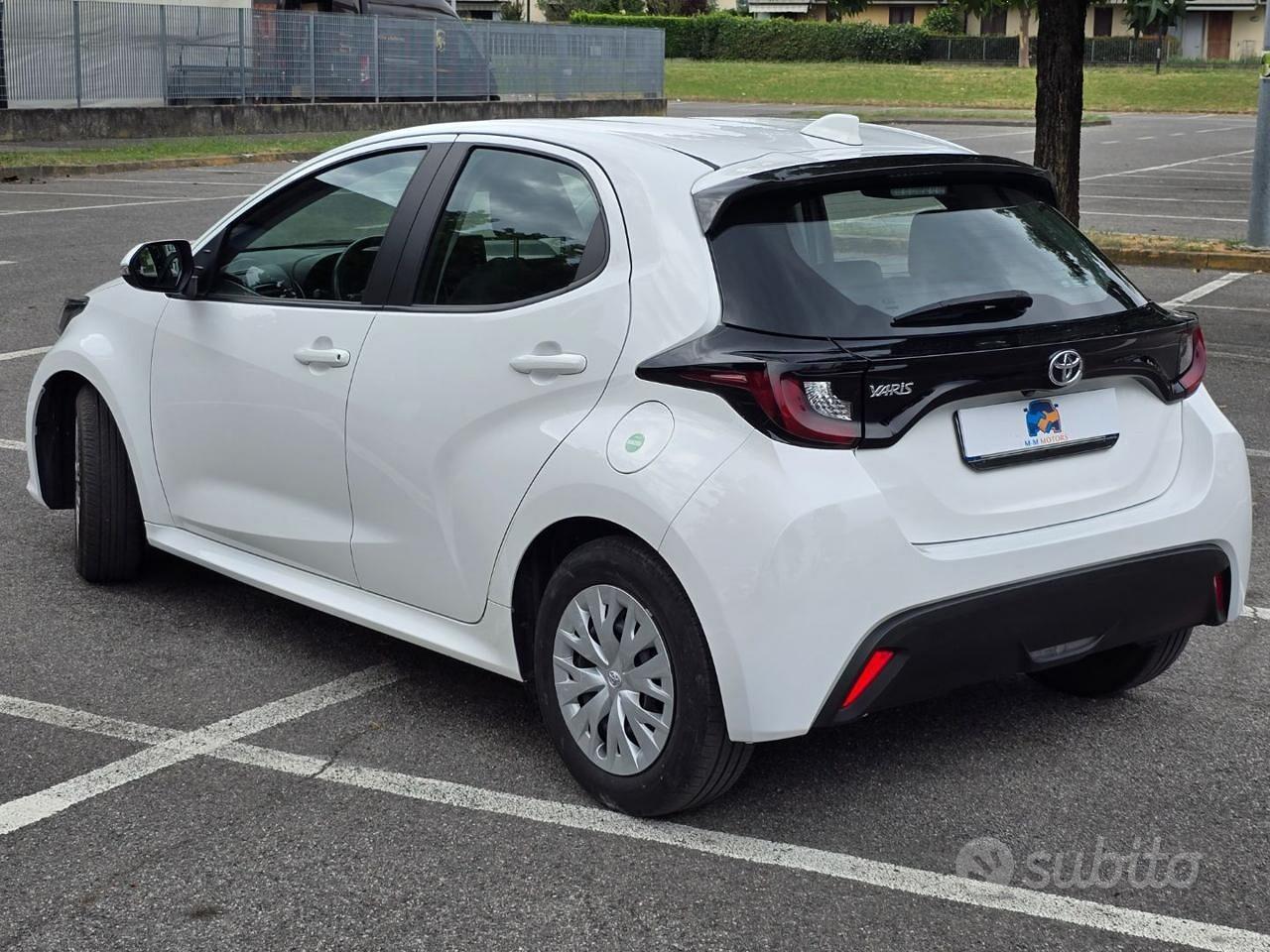 TOYOTA Yaris 1.0 5 porte Active