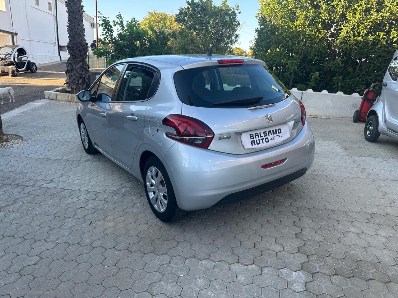 PEUGEOT 208 82CV 5p. Allure