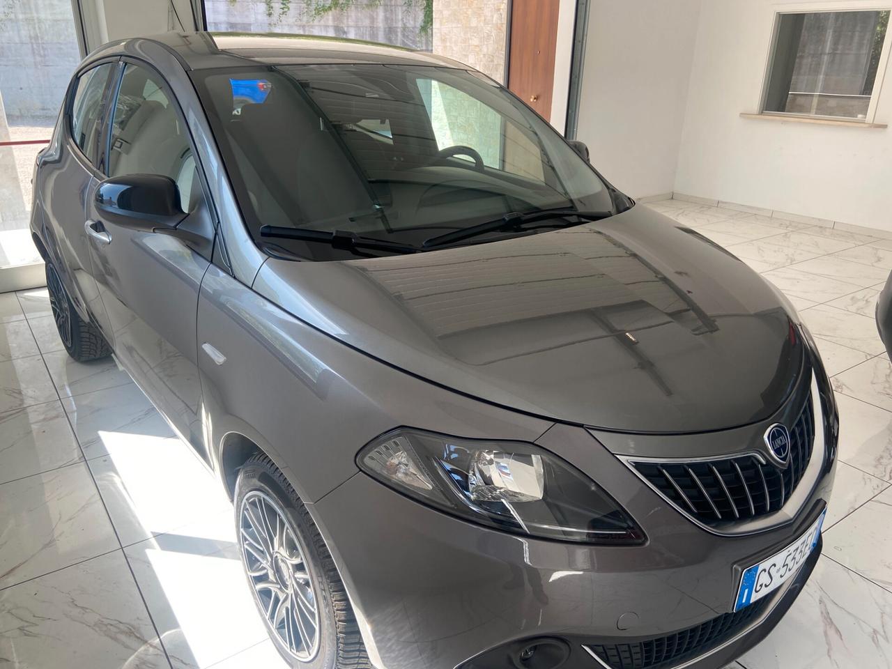Lancia Ypsilon 1.0 FireFly 5 porte S&S Hybrid UnYca