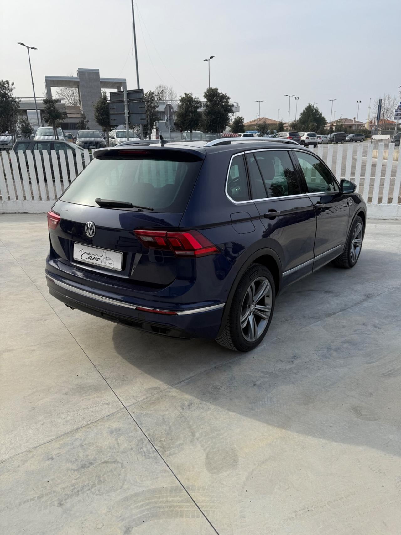 Volkswagen Tiguan 2.0 BiTDI SCR DSG 4MOTION Executive R-Line BMT
