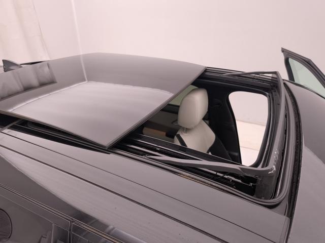 LAND ROVER Range Rover Velar 2.0d i4 mhev R-Dynamic SE 4wd 204cv auto