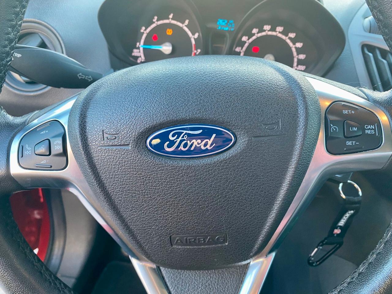 Ford Tourneo Courier 1.0 EcoBoost 100 CV S&S Plus