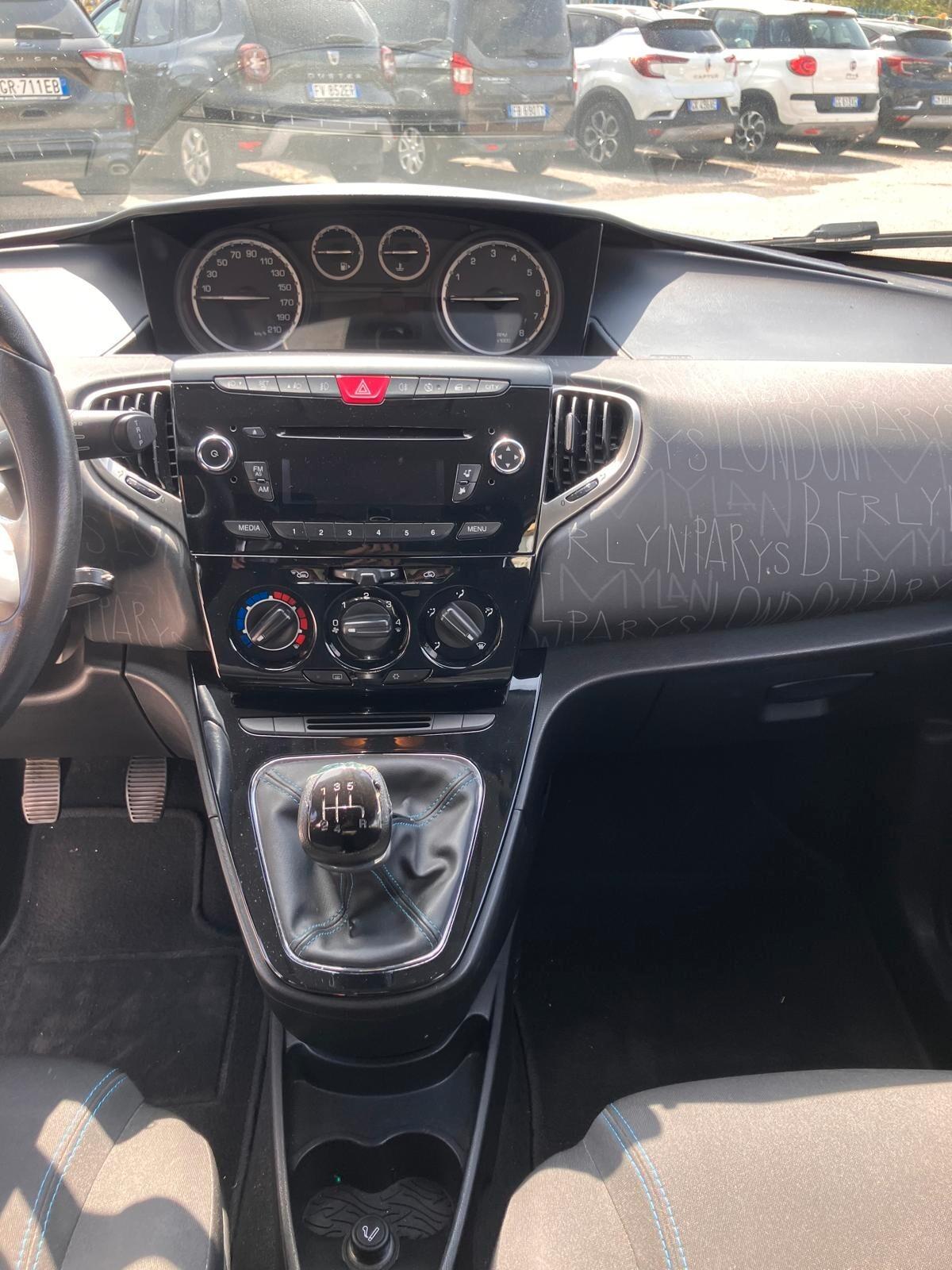 LANCIA YPSILON 1.2 69cv 5 Porte Elefantino