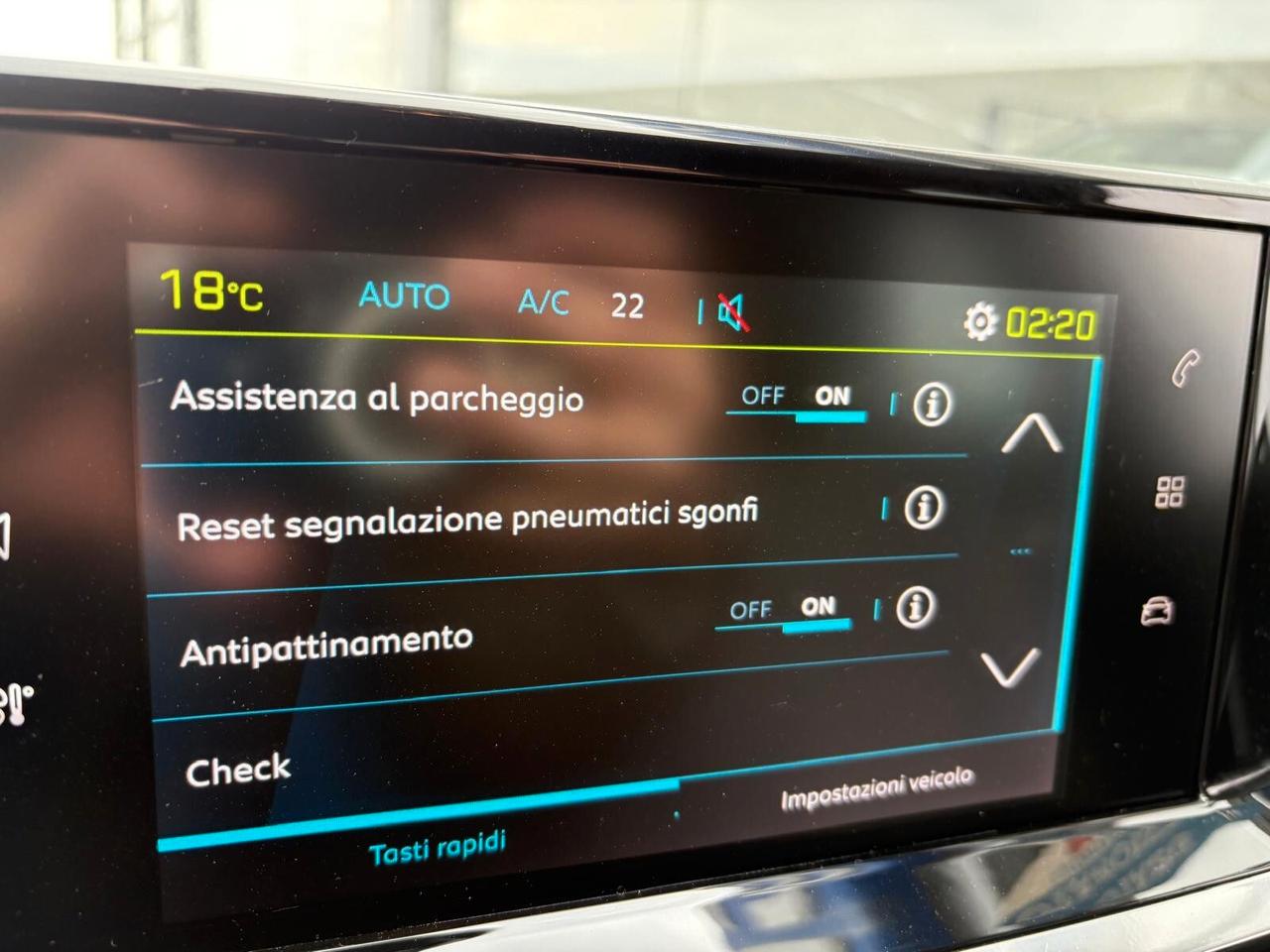 Peugeot 208 ALLURE PACK motore elettrico 136 cv SPOTICAR