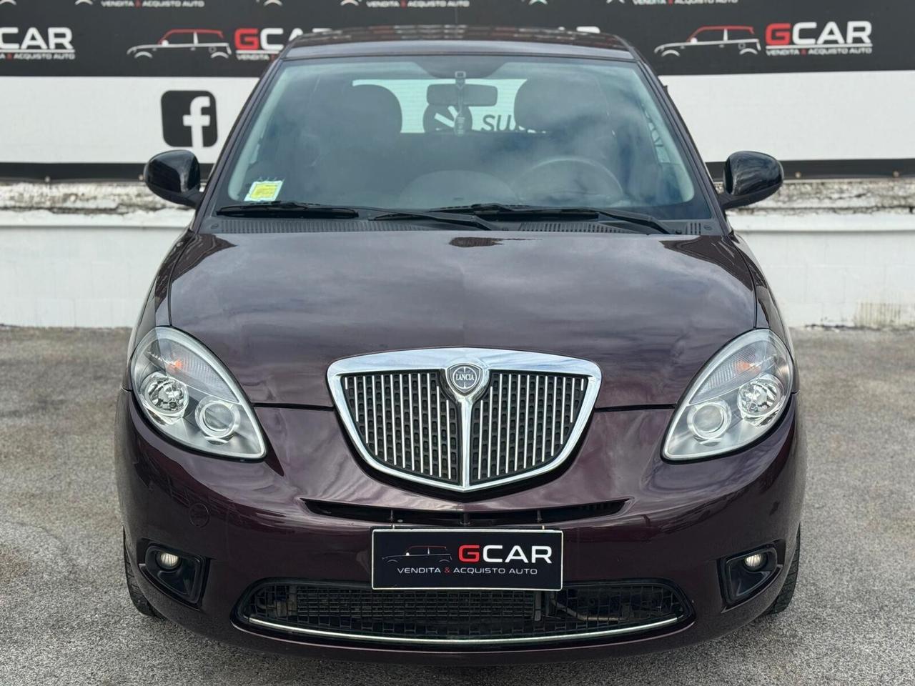 Lancia Ypsilon 1.3 MJT 75 CV Diva