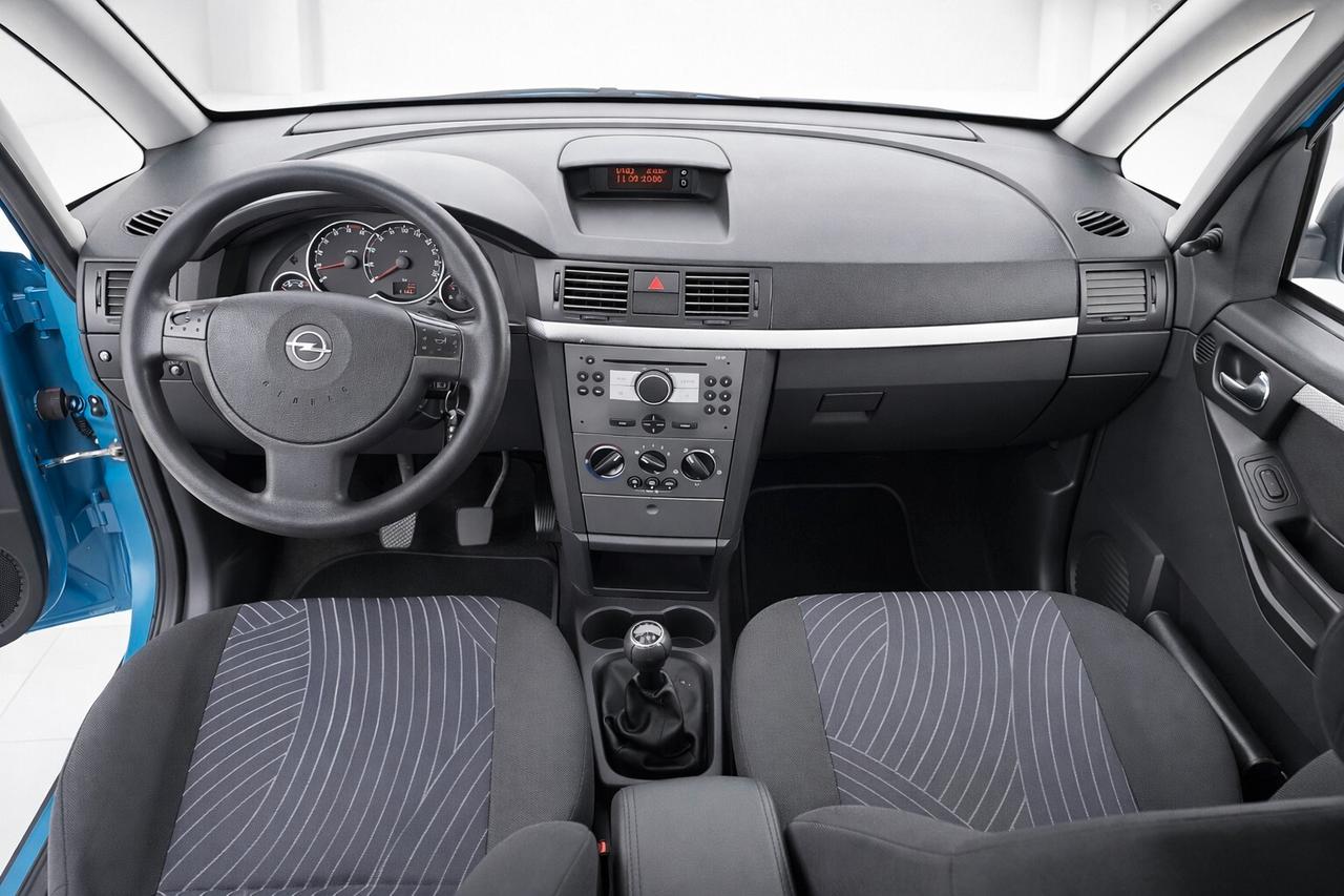 Opel Meriva 1.7 CDTI 101CV Cosmo COLORE OPACCO NEOPATENTATI