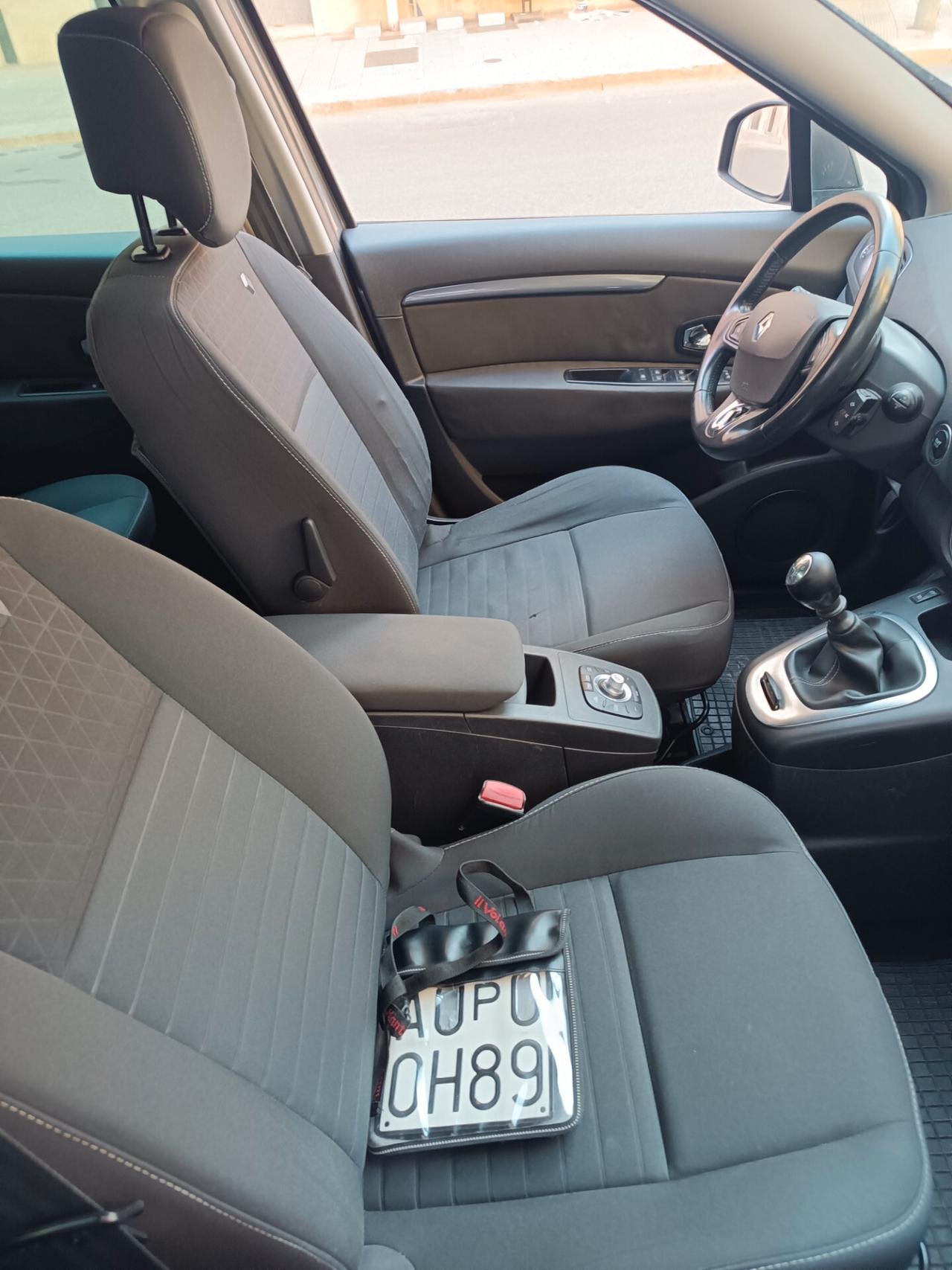 Renault Scenic Scénic XMod 1.5 dCi 110CV LIMITED 7 POSTI
