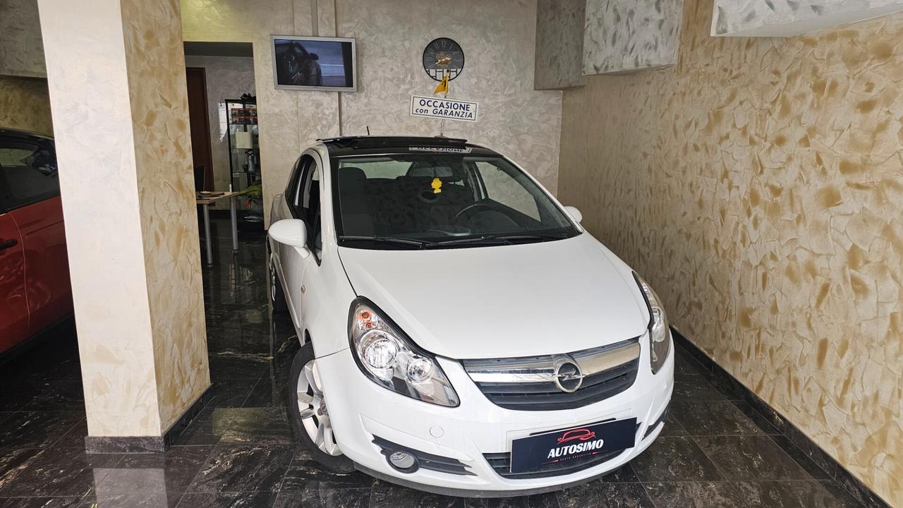 Opel Corsa 1.2 3 porte Easytronic Sport