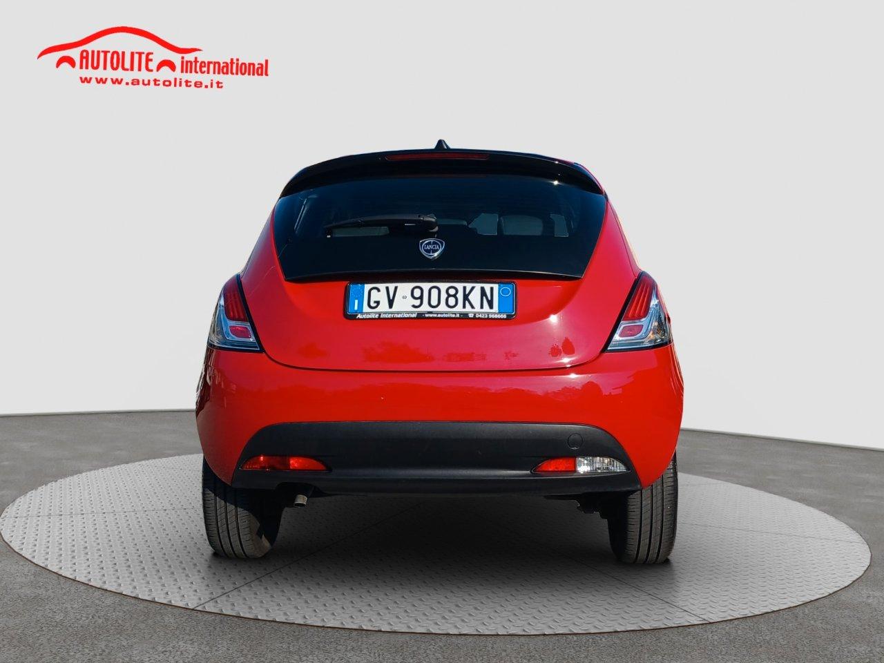 Lancia Ypsilon 1.0 firefly hybrid Gold s&s 70cv 5p.ti