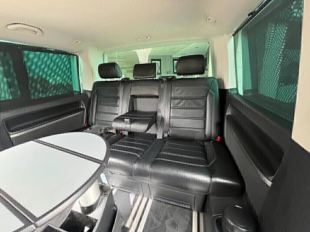 Volkswagen Multivan 2.0TDI T6.1 Highline 7p Unico prop.