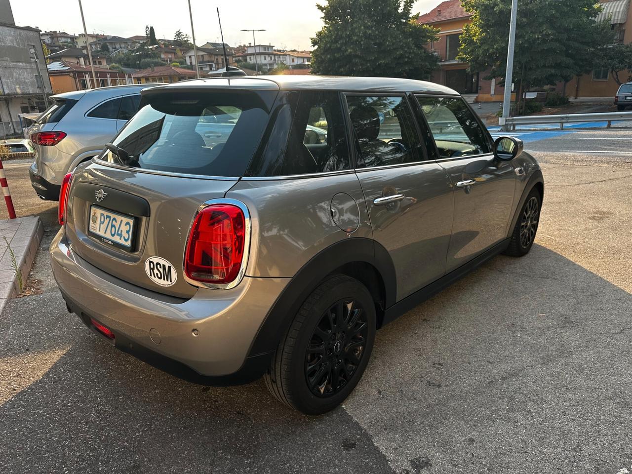 Mini ONE 1.5 Auto 5 porte NAVIGATORE / FULL LED