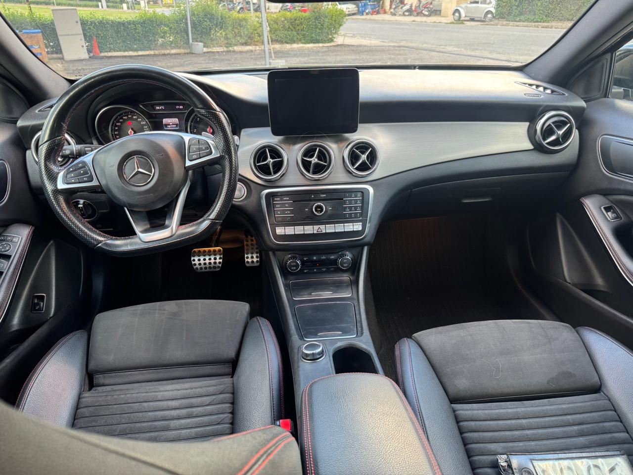 Mercedes-benz GLA 200 d 4Matic Premium FULL