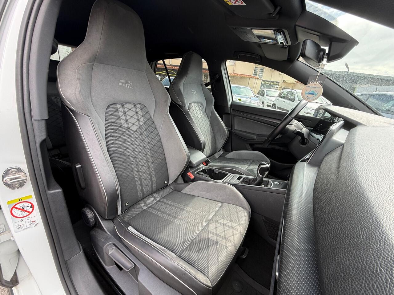 Volkswagen Golf 1.5 TSI 150 CV EVO ACT R-Line