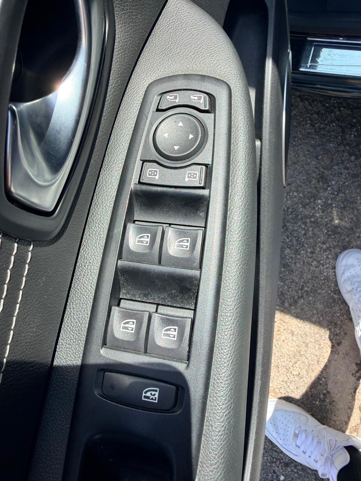 Renault Scenic Scénic X-Mod 1.5 dCi 110CV Luxe
