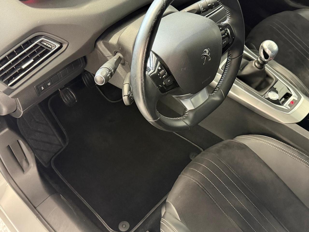 Peugeot 308 BlueHDi 120 S&S EAT6 GT Line