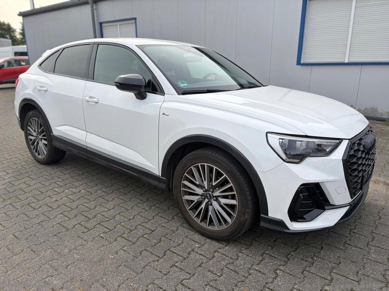 AUDI Q3 SPORTBACK 2.0TDI S-LINE
