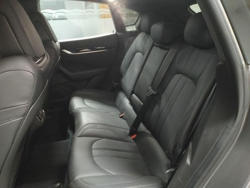 Maserati Levante 3.0 V6 AWD Gransport 350 CV