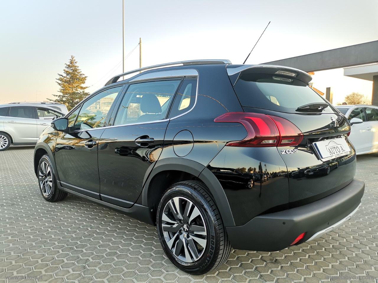 PEUGEOT 2008 PureTech 82 Allure