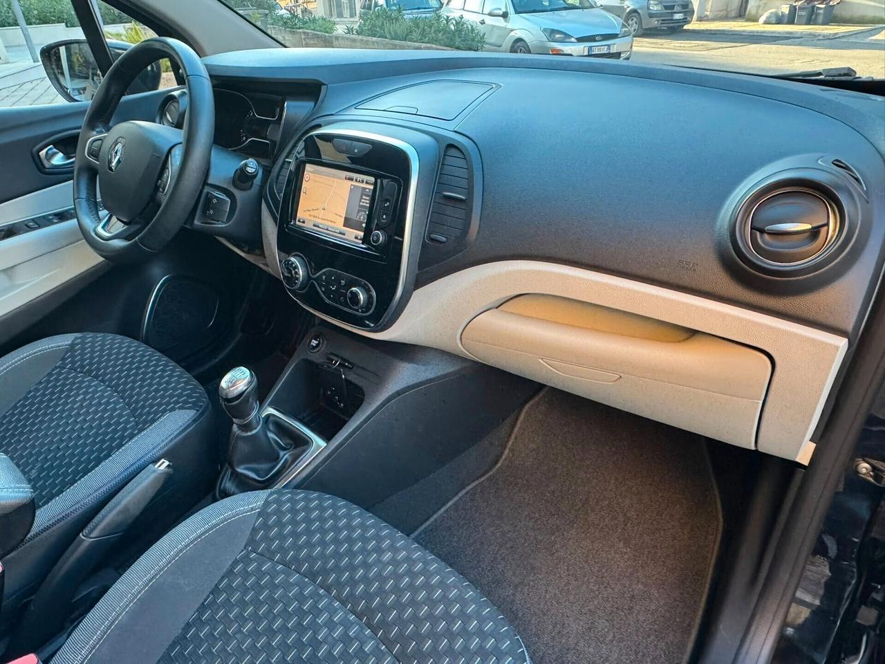 RENAULT CAPTUR 1.5 DCI E6 110 CV. NAVI+CERCHI+RETROCAMERA